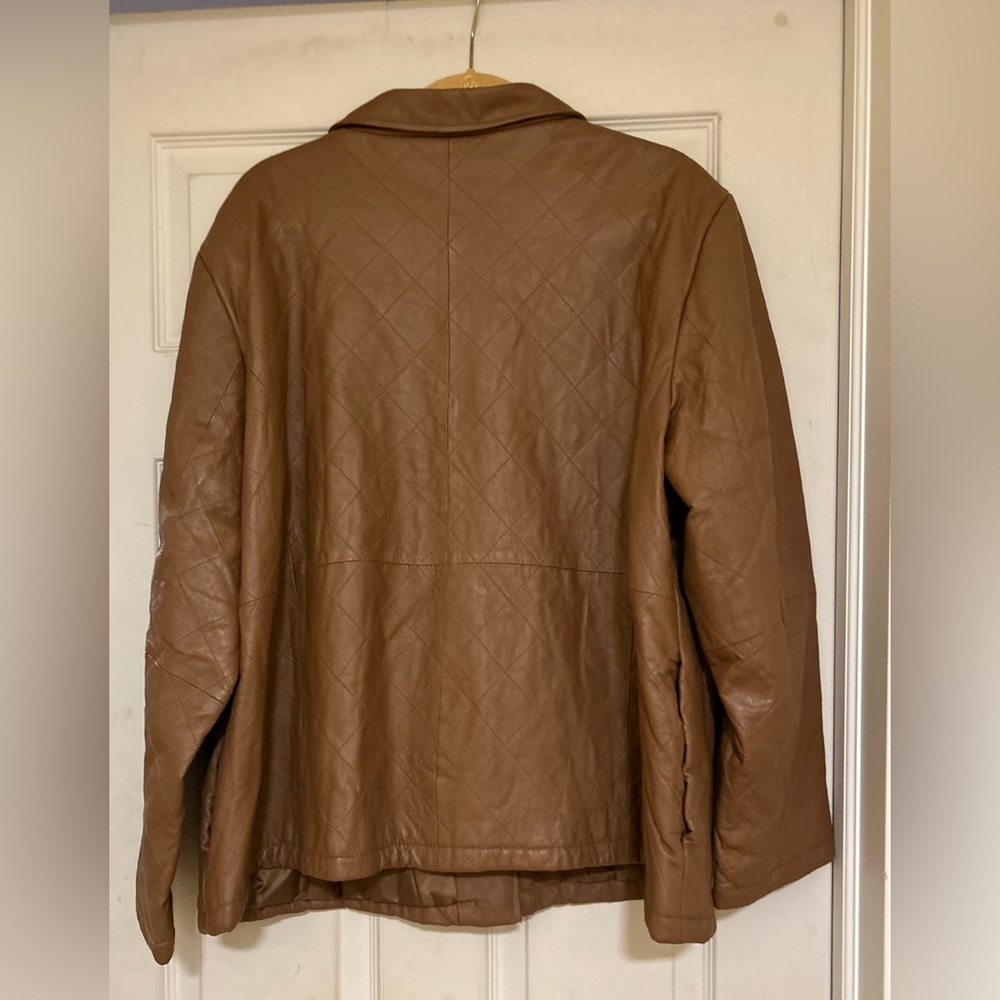 Dialogue Leather Jacket - Picture 4 of 11